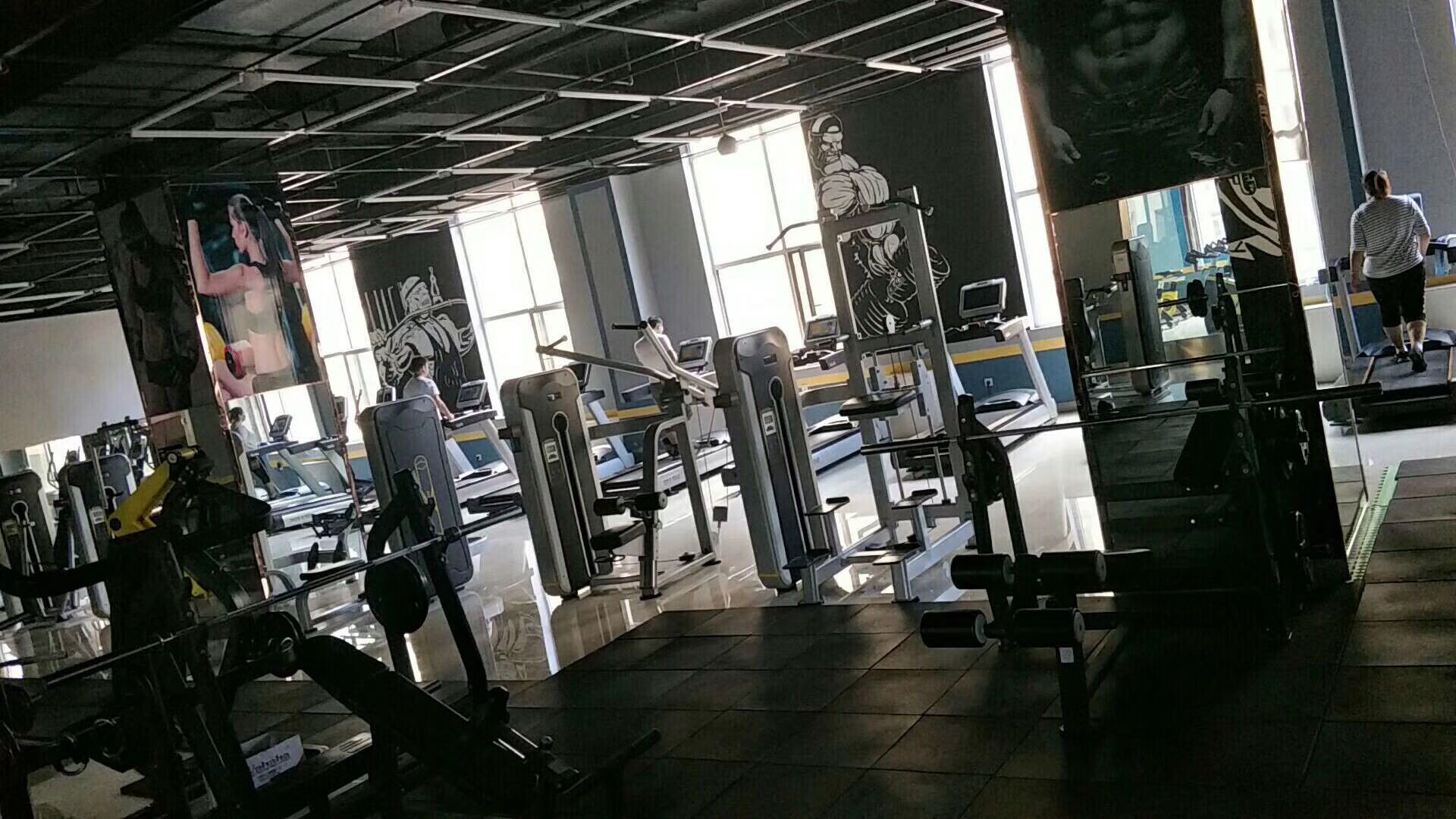 不僅能提高鍛（duàn）煉效（xiào）果，還能減少運動損傷的健（jiàn）身器材